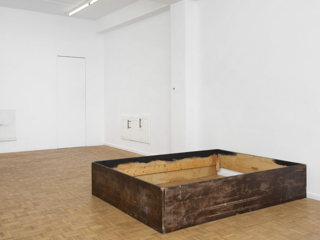 Sentiment-EmilyBarker-JulienGremaud-003-web