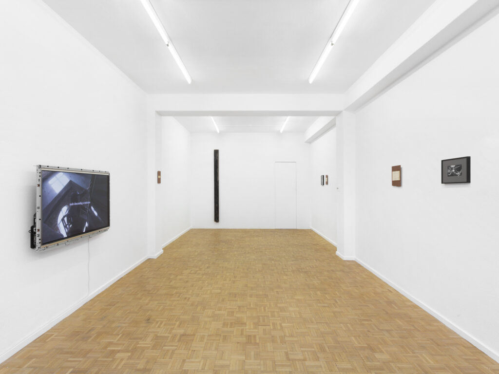 Sentiment-FromMyWindow-PhilippRupp-JulienGremaud-010-web